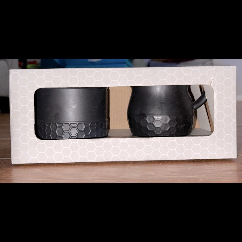 New Heartland Hive Cream & Sugar Set